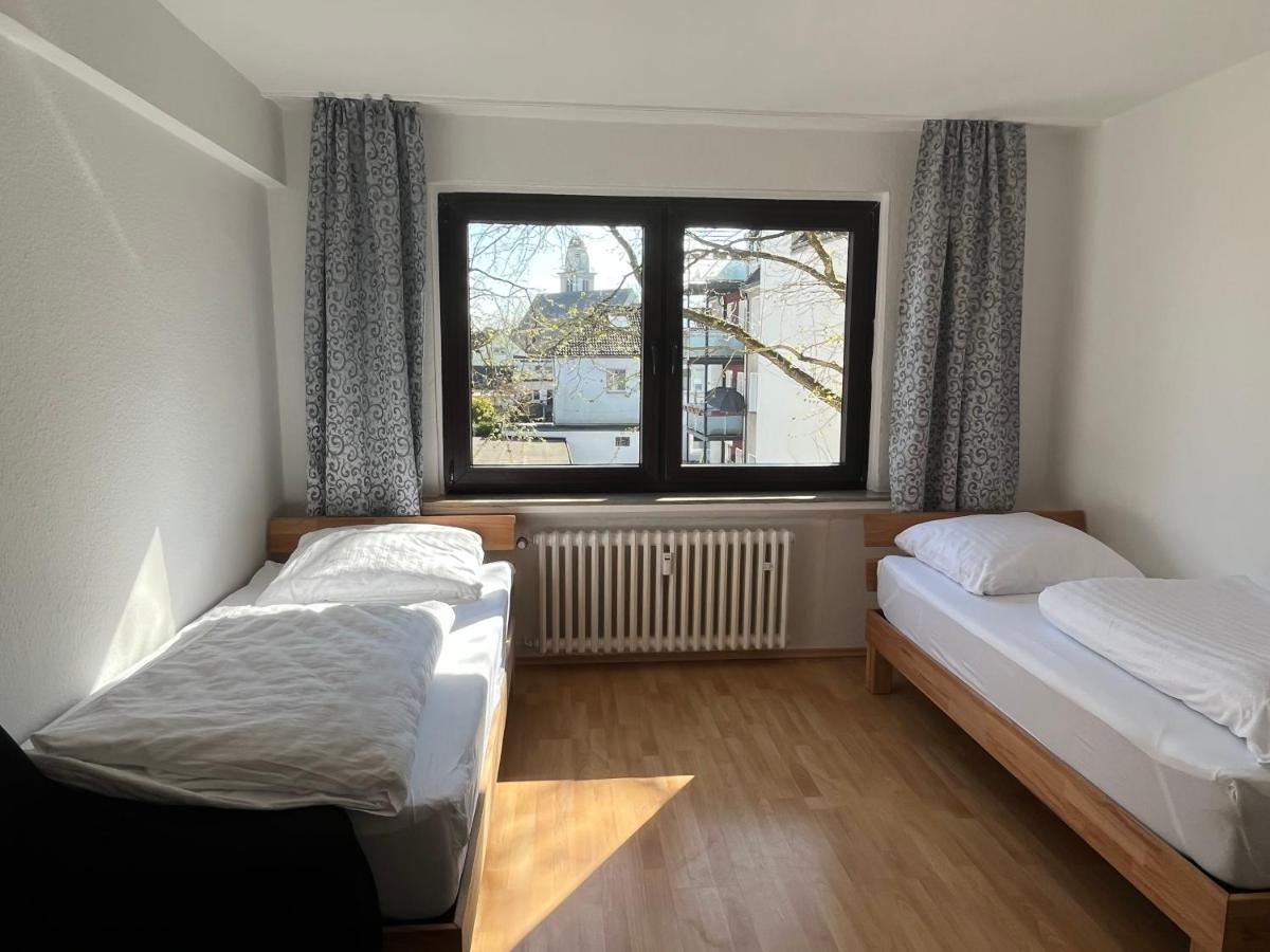 Zimmer Fuer Monteure, Handwerker Oder Reisende Есен Екстериор снимка