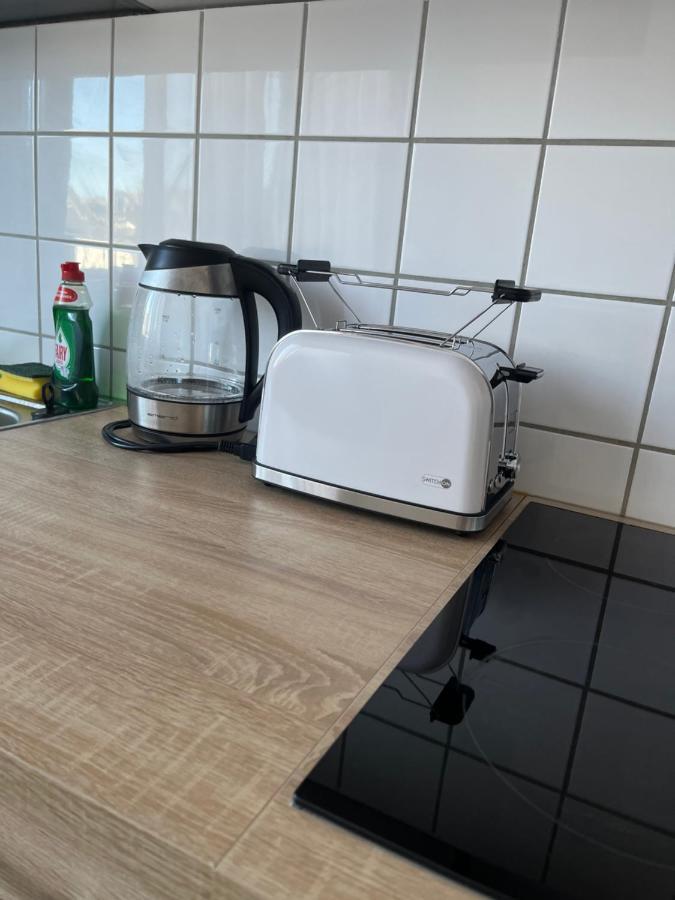 Zimmer Fuer Monteure, Handwerker Oder Reisende Есен Екстериор снимка